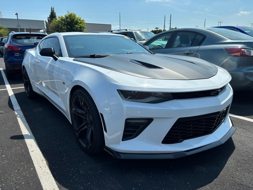 Thumbnail: 2018 Chevrolet Camaro - 4