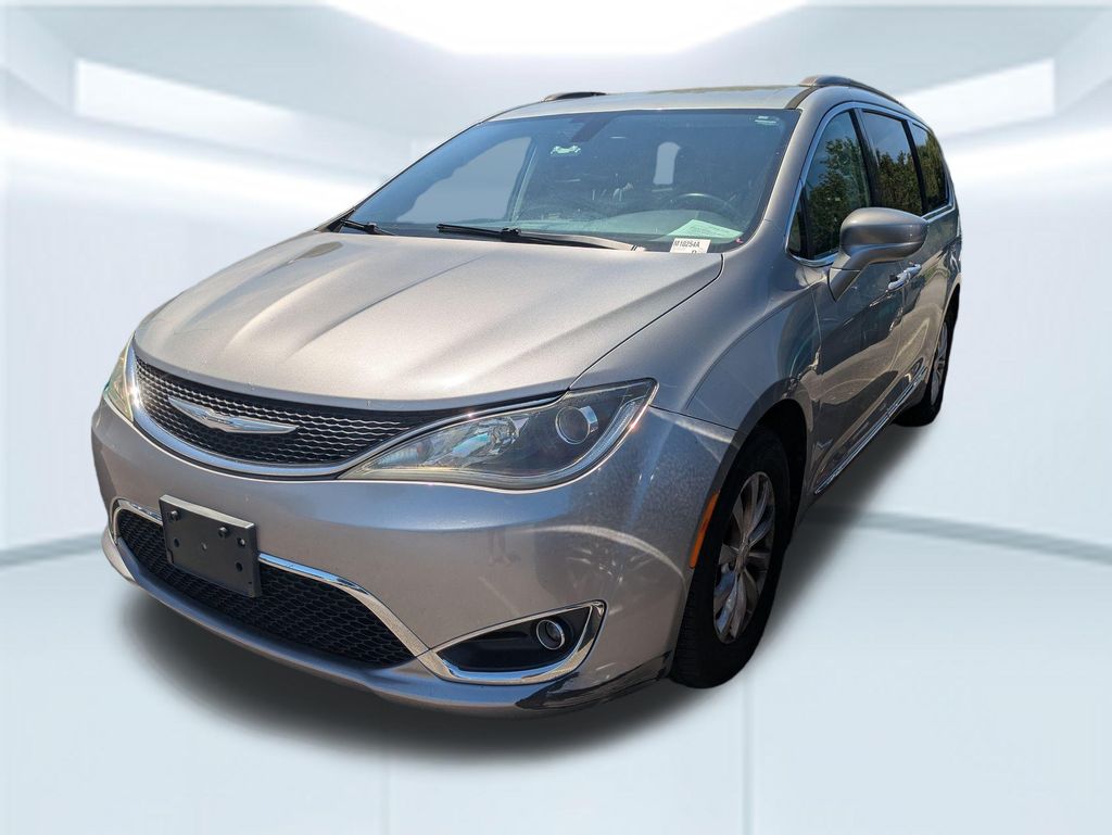 2017 Chrysler Pacifica Touring L FWD
