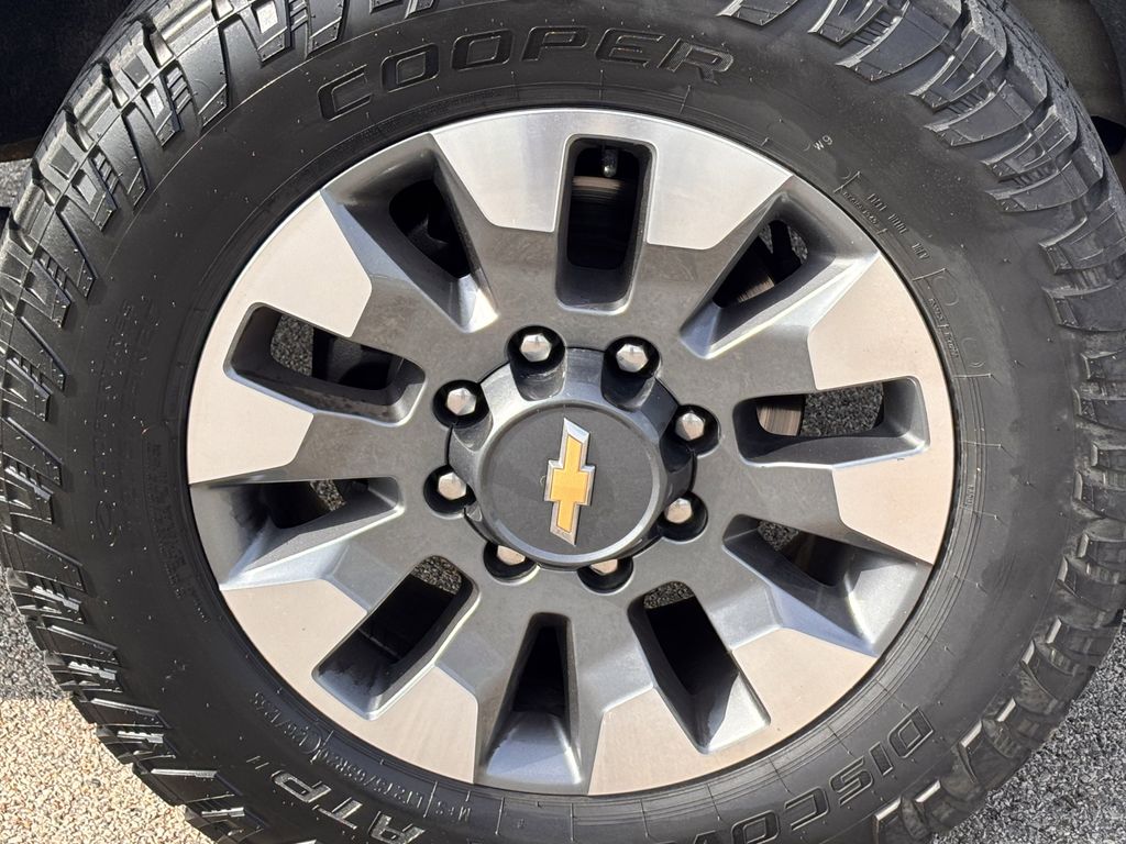 Used Car 2022 Chevrolet Silverado 2500hd  Custom For Sale Under $40,000 In Corsicana, Texas