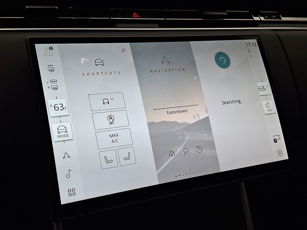2025 Land Rover Range Rover SE 11