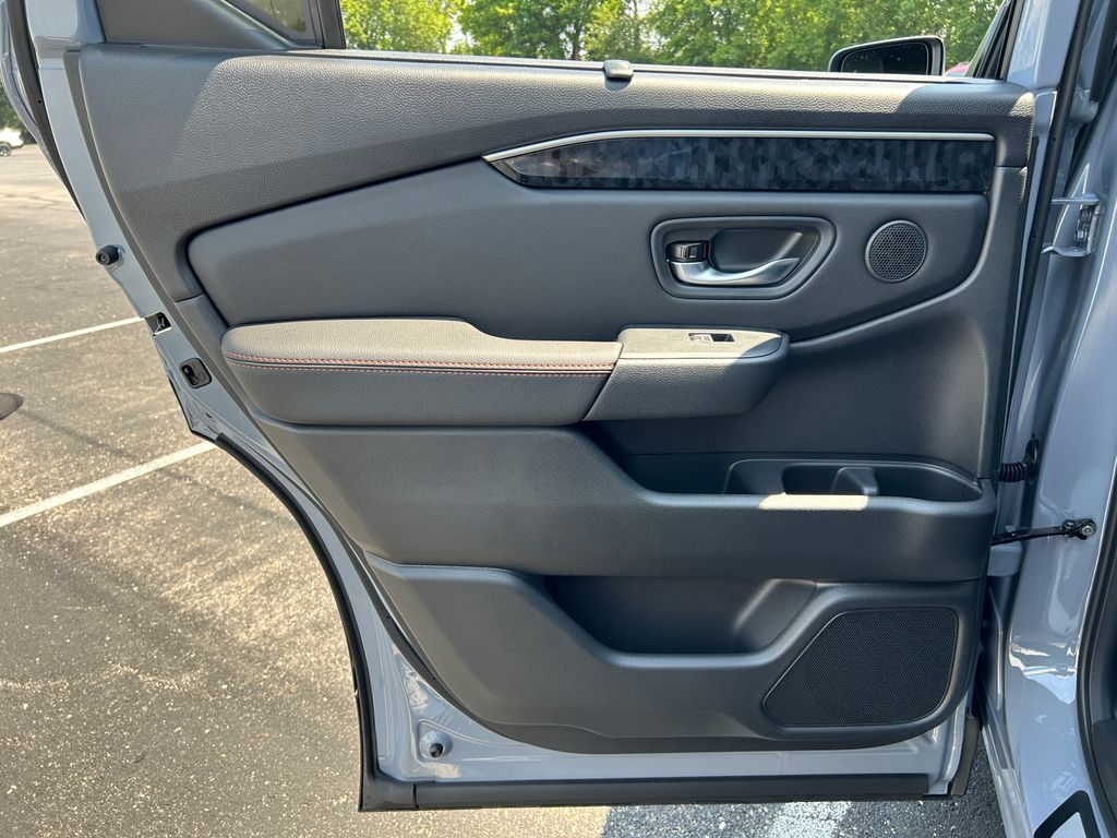 Thumbnail: 2026 Honda Passport - 20