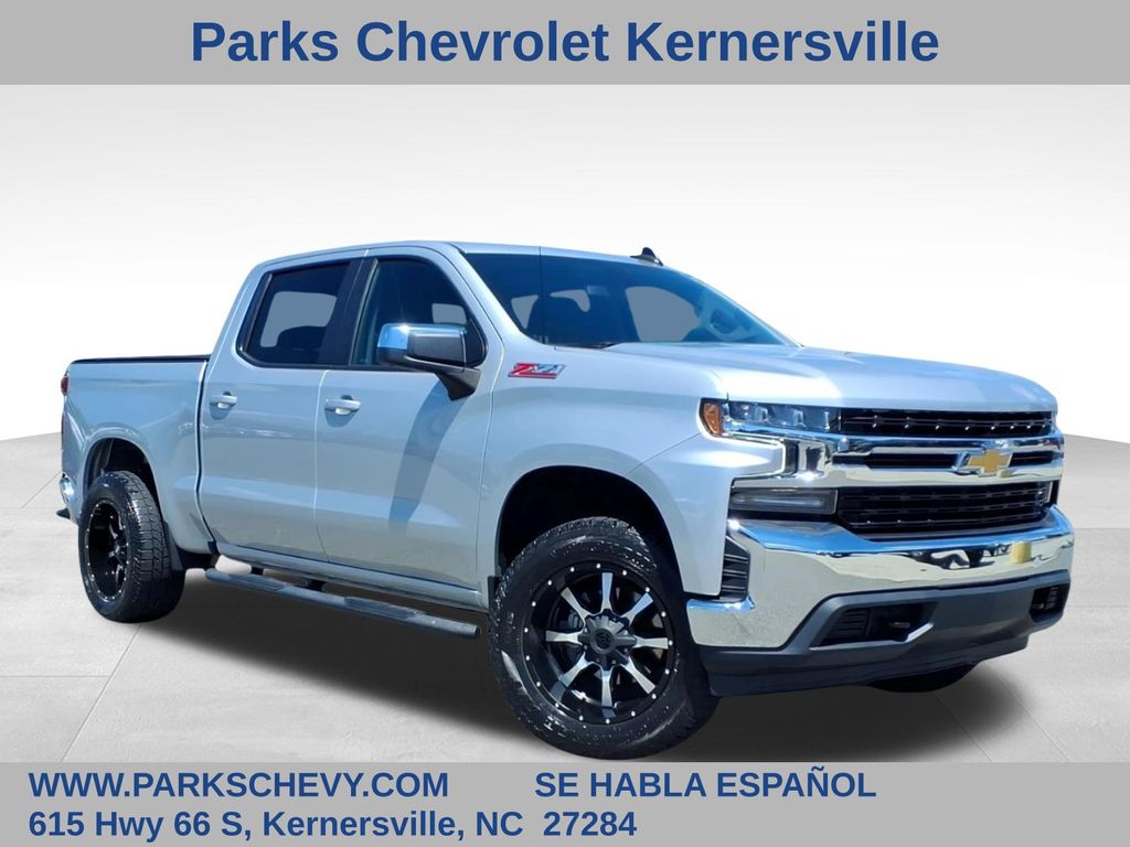 Silver Ice Metallic 2021 Chevrolet Silverado 1500 LT Crew Cab 4WD Pickup Truck Four-Wheel Drive 8-Speed Automatic