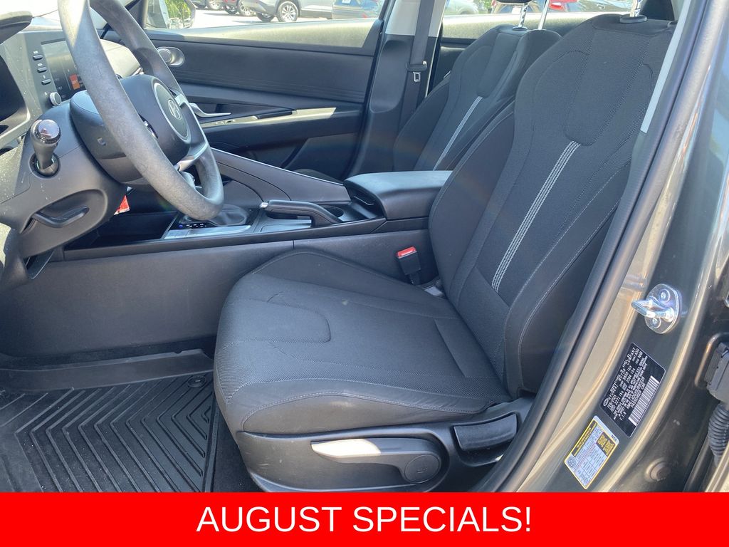 Used 2025 Hyundai Elantra Sedan