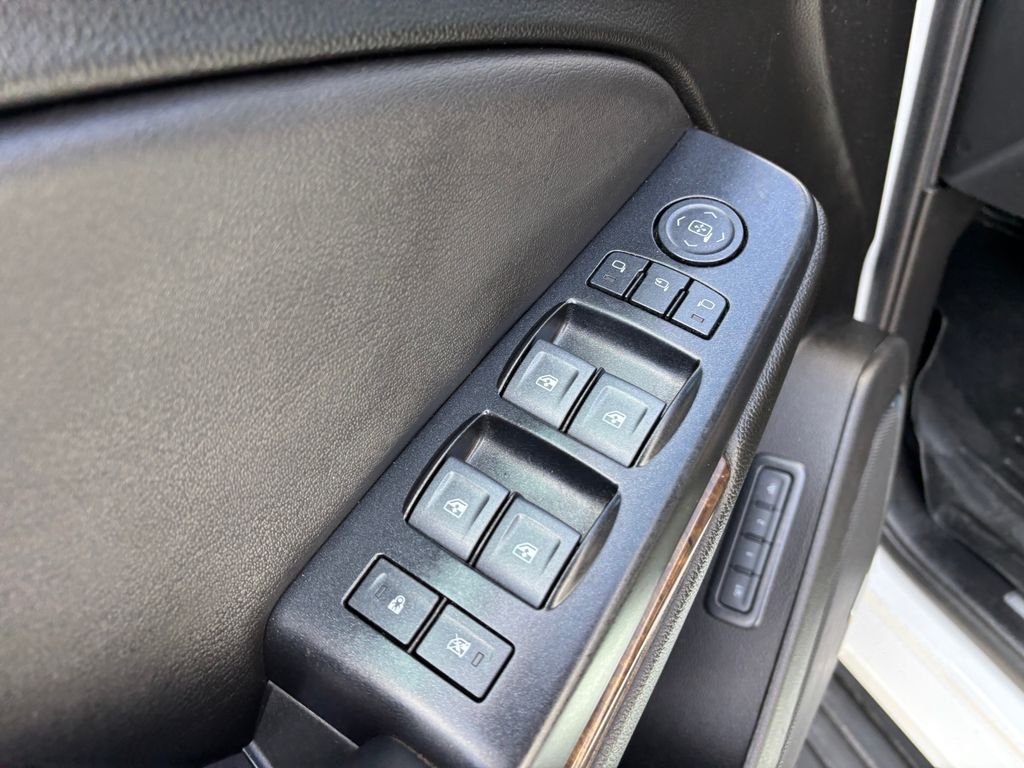 Used Car 2020 Chevrolet Suburban  Lt For Sale Under $35,000 In Austin, Texas