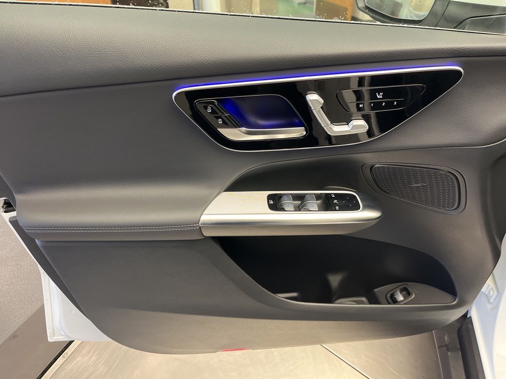 Thumbnail: 2026 Mercedes-Benz GLC - 11