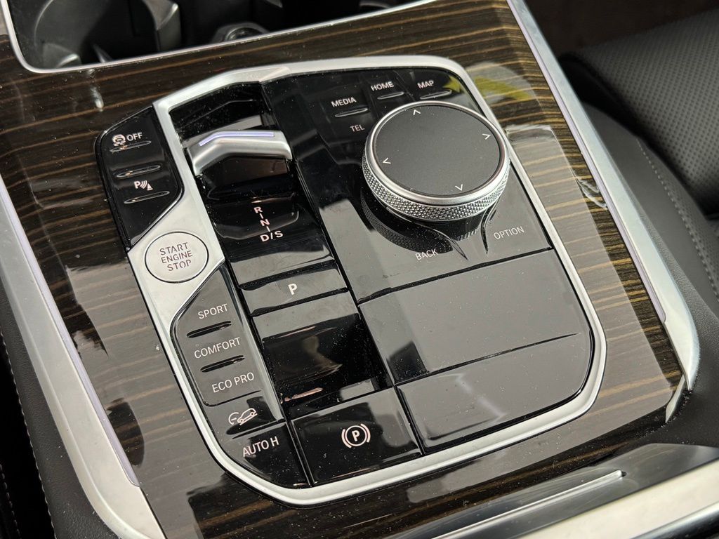 Thumbnail: 2026 BMW X5 - 23