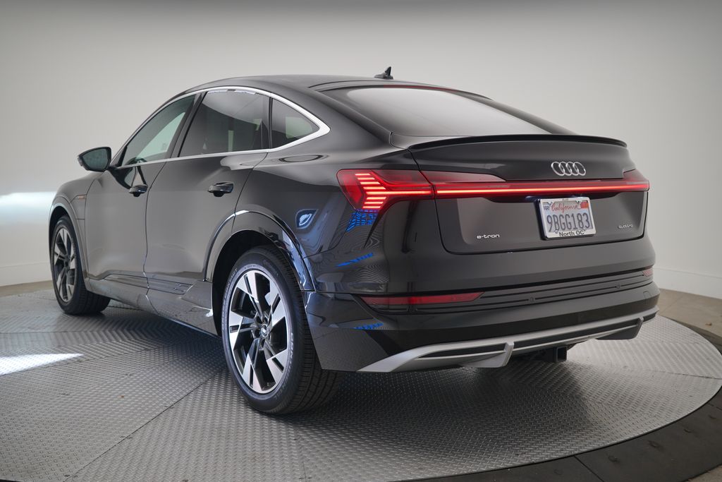 Thumbnail: 2022 Audi e-tron GT - 3