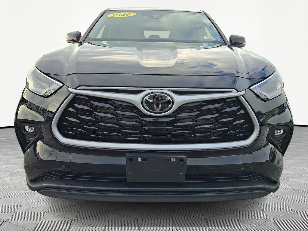 2024 Toyota Highlander — photo 2