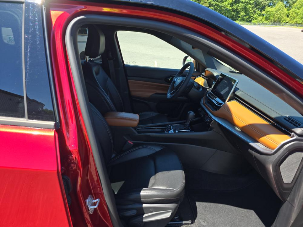 Used 2025 Red Jeep Limited image 9