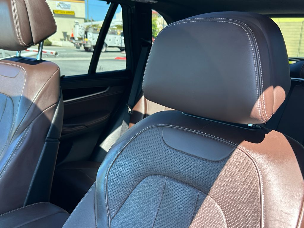 Thumbnail: 2014 BMW X5 - 14
