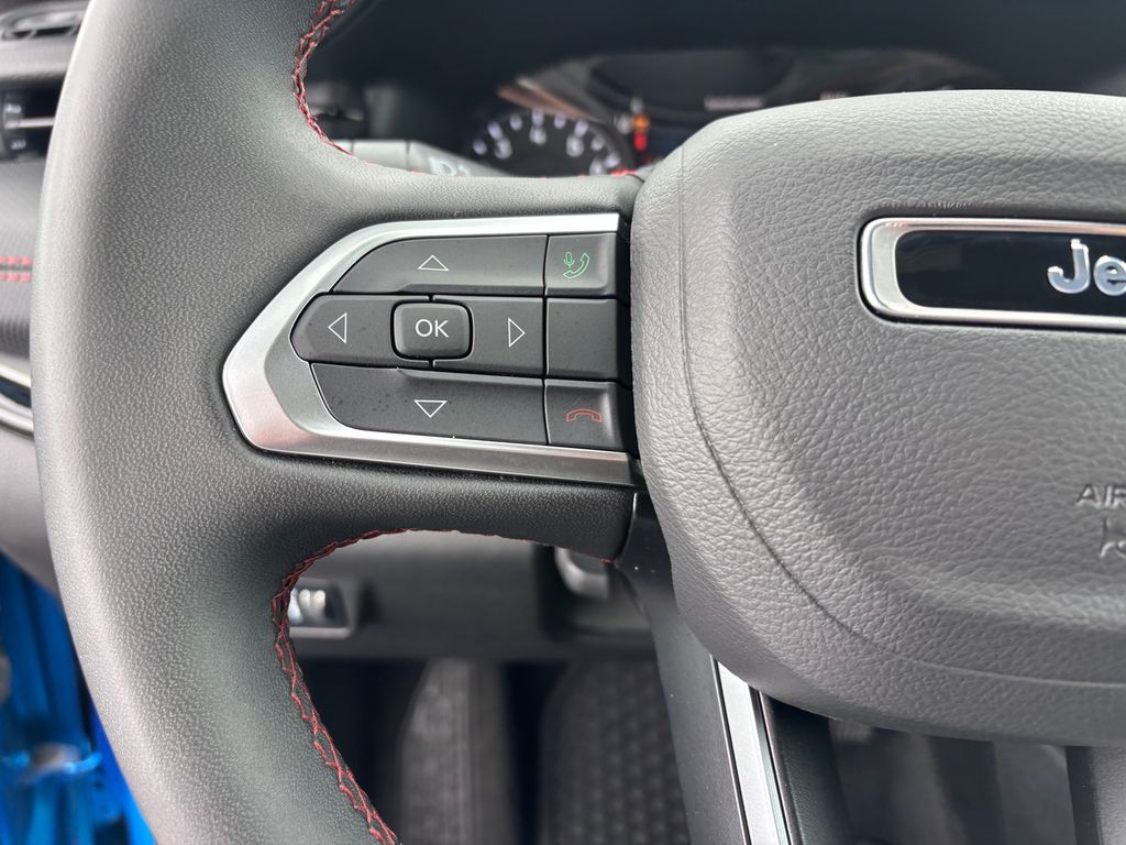 Used Car 2025 Jeep Compass  Trailhawk For Sale Under $30,000 In Austin, Texas