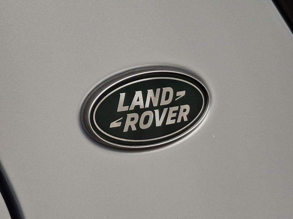 2024 Land Rover Discovery Sport S 29