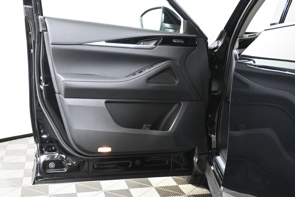 2025 INFINITI QX60 Pure 23