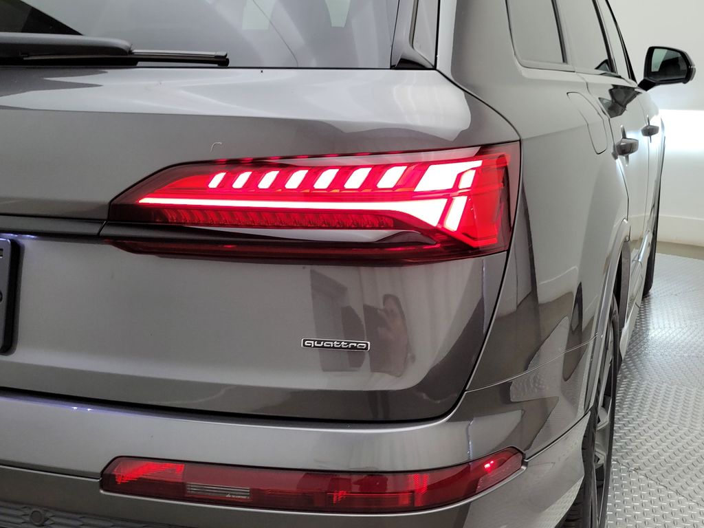 Thumbnail: 2026 Audi Q7 - 8