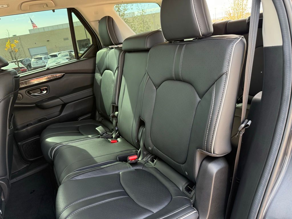 Thumbnail: 2025 Honda Pilot - 21