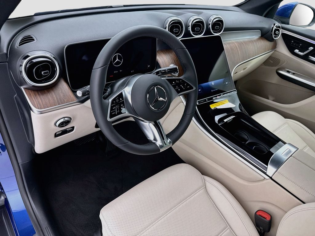 Thumbnail: 2027 Mercedes-Benz GLC - 9