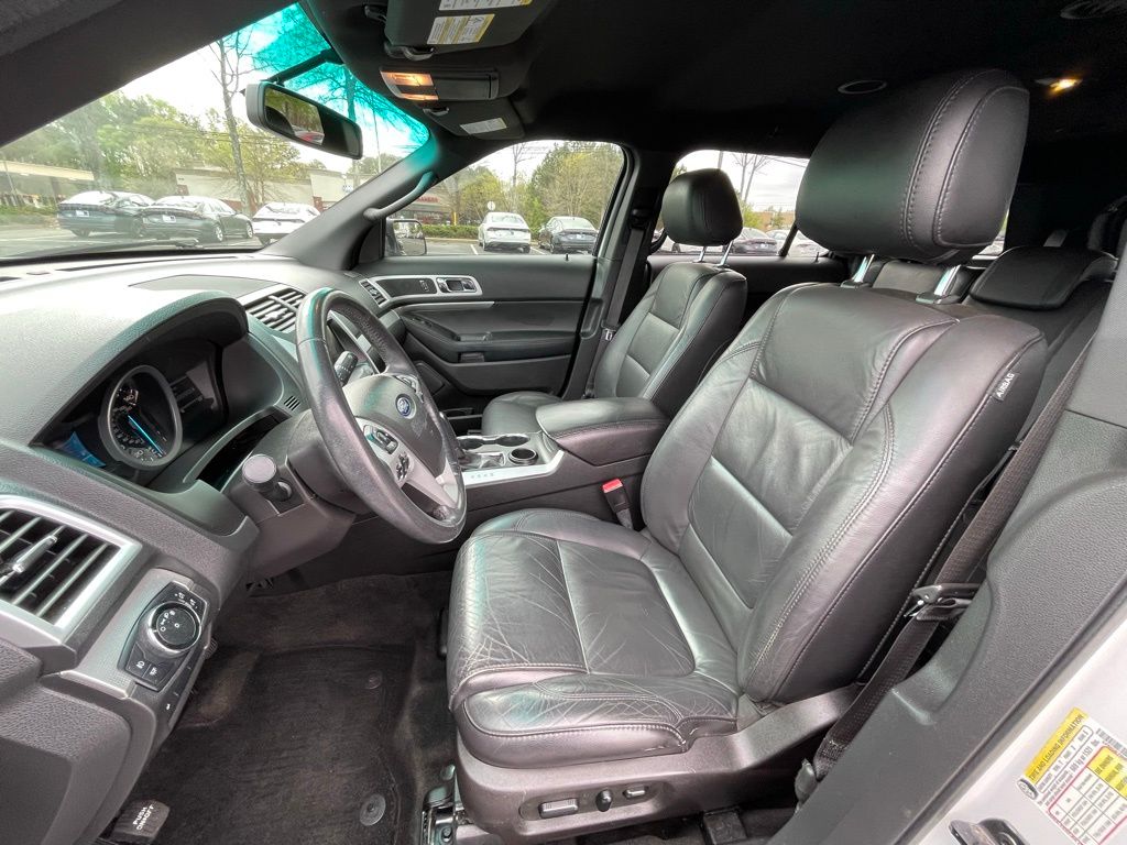 Thumbnail: 2015 Ford Explorer - 25