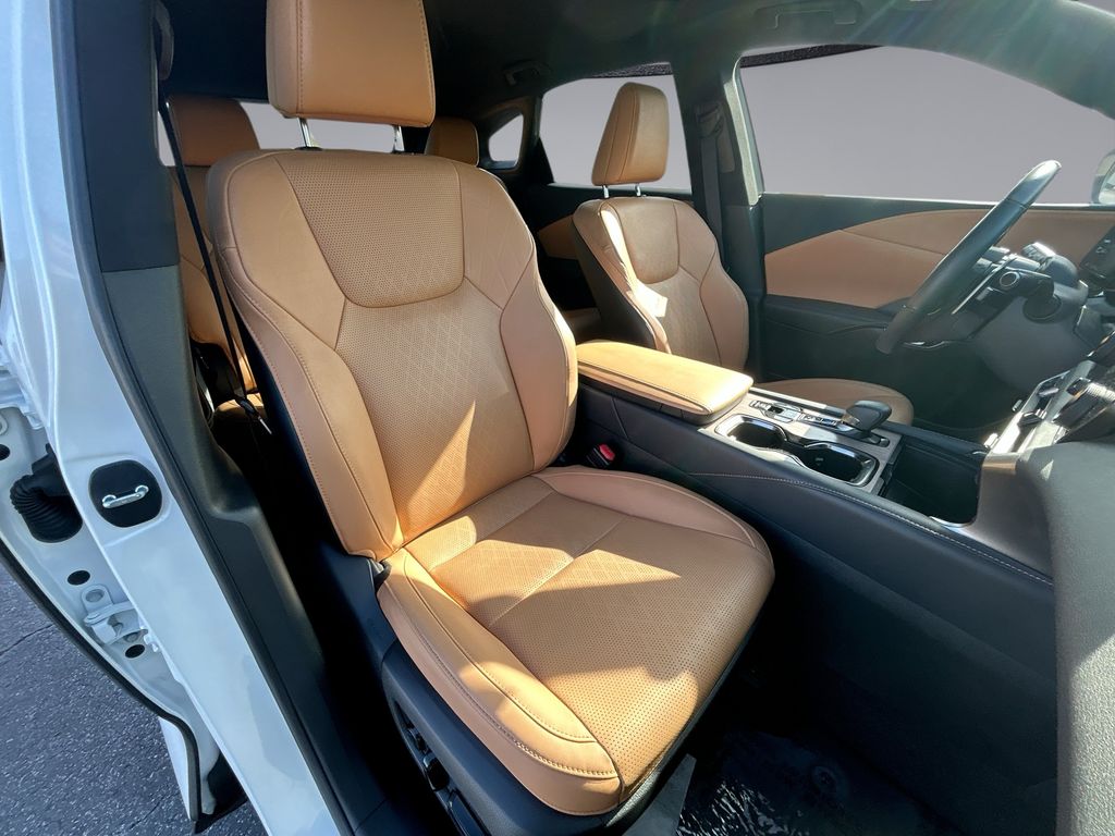 Thumbnail: 2024 Lexus RX - 16