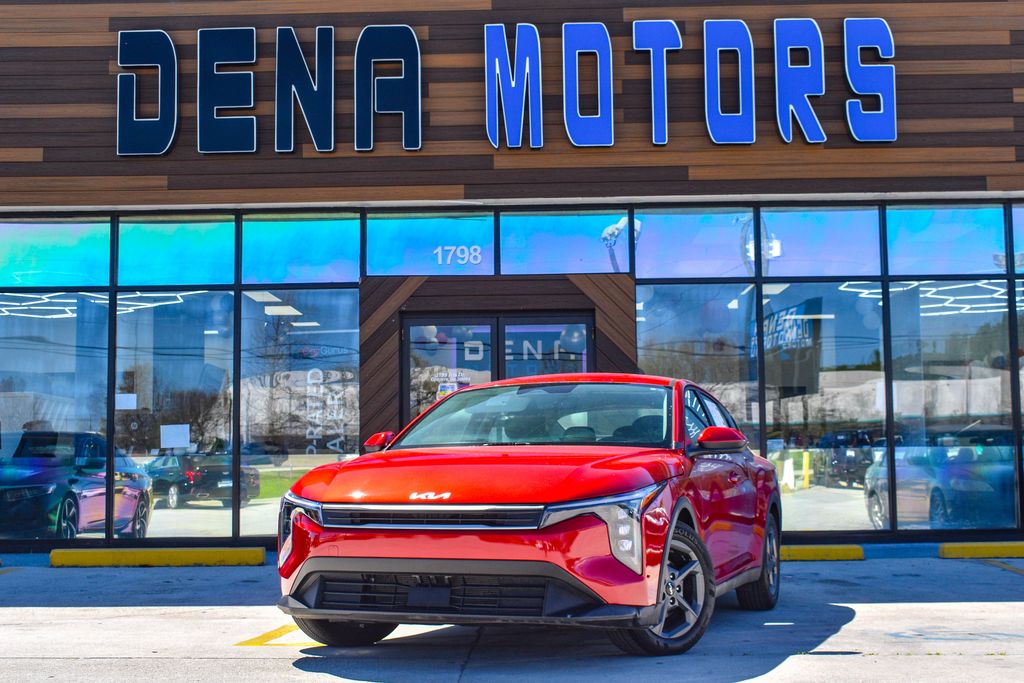 2025 Kia K4 LXS FWD