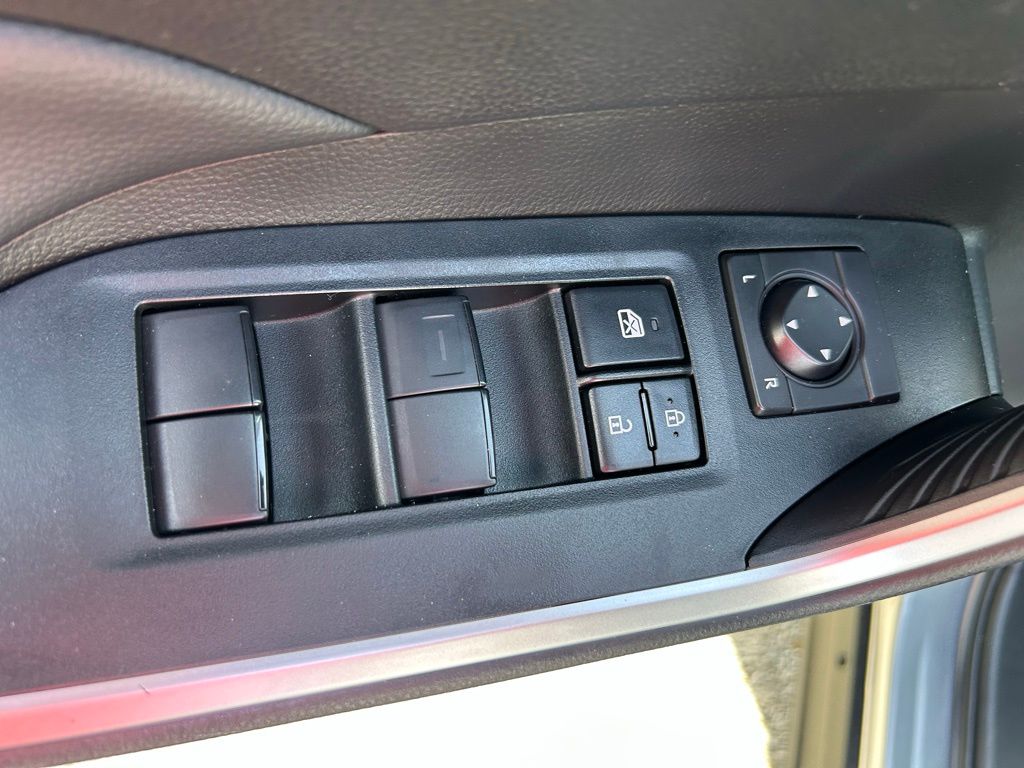 Thumbnail: 2024 Toyota RAV4 - 16