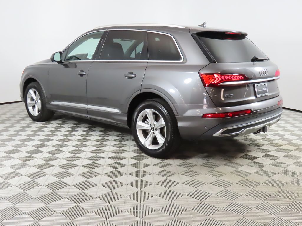 2021 Audi Q7 55 Premium 3