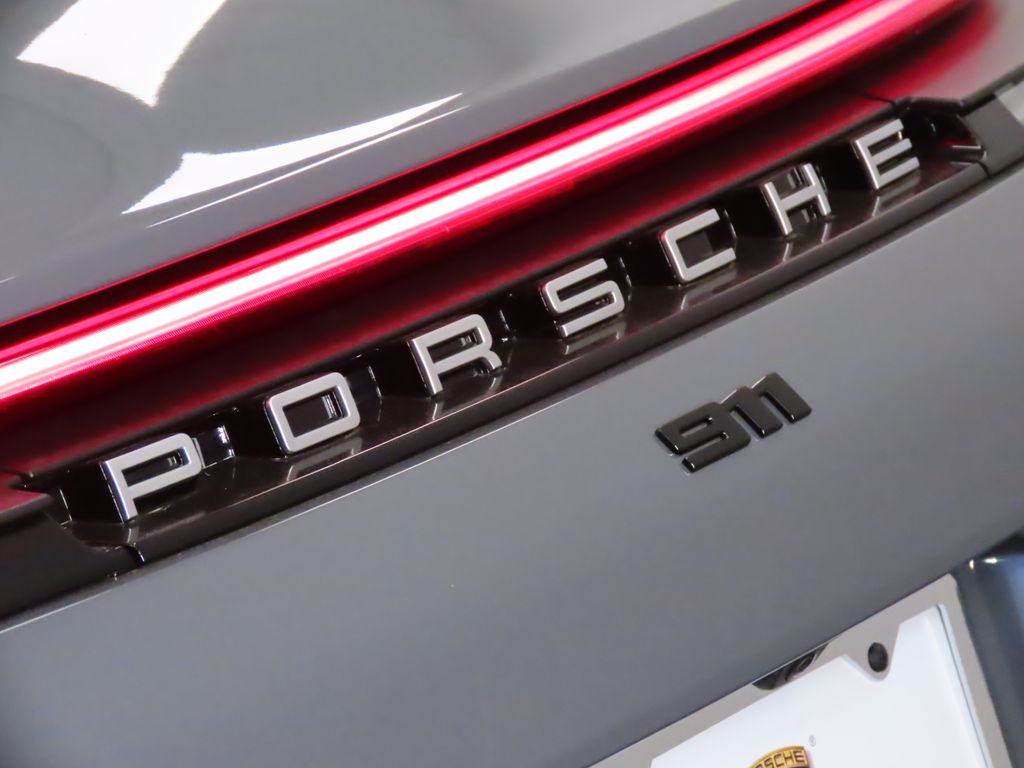 Thumbnail: 2025 Porsche 911 - 20