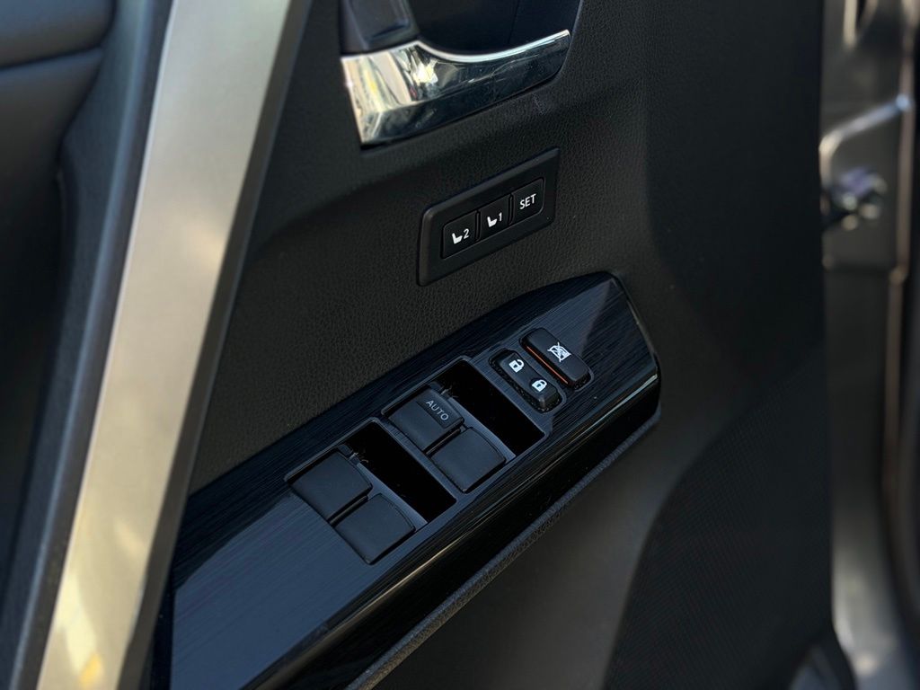 Used 2018 Toyota RAV4 Hybrid SUV