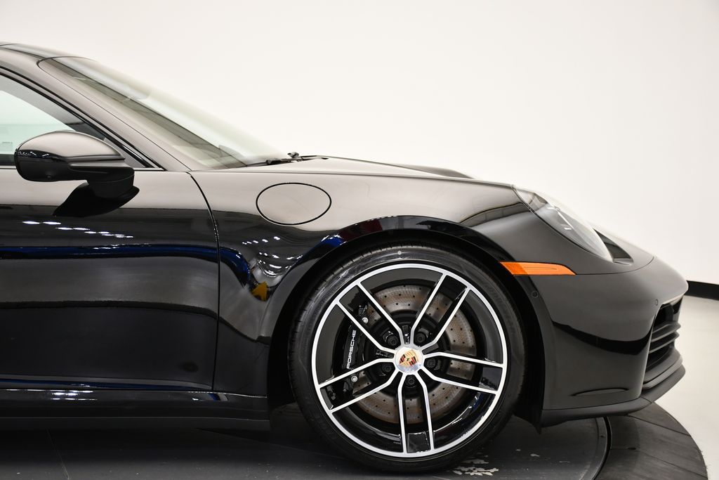 Thumbnail: 2025 Porsche 911 - 13
