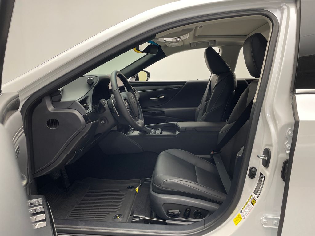 2024 Lexus ES 350 13