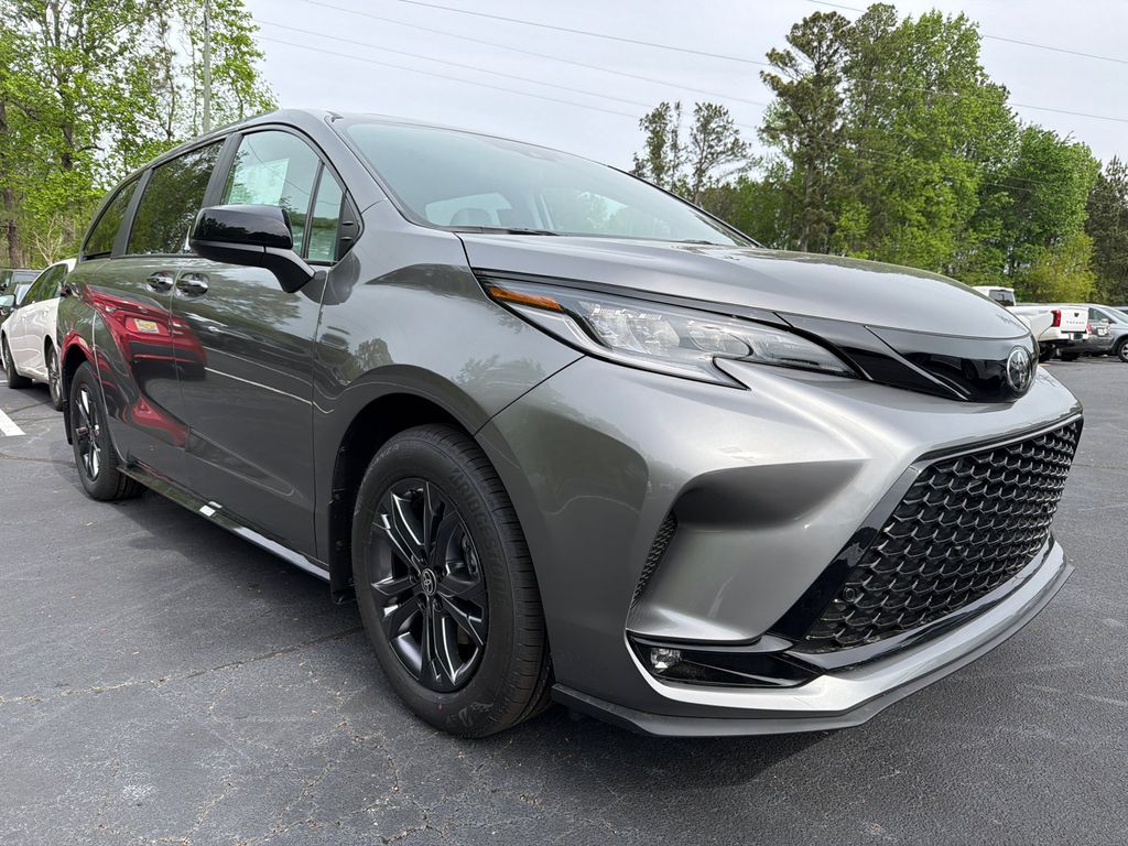 Heavy Metallic 2026 Toyota Sienna XSE 7-Passenger AWD Minivan All-Wheel Drive Continuously Variable Transmission