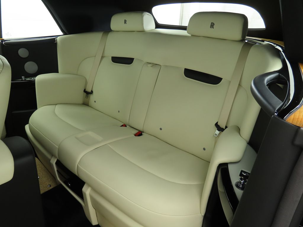 Thumbnail: 2012 Rolls-Royce Phantom - 29