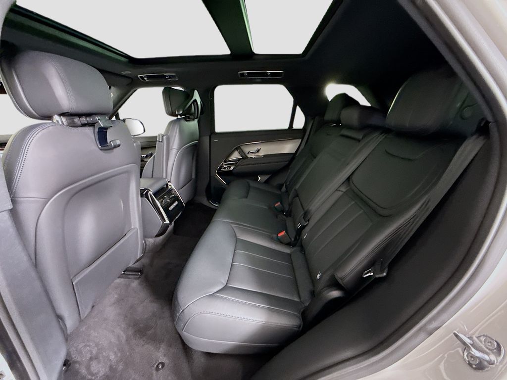 Thumbnail: 2026 Land Rover Range Rover Sport - 23