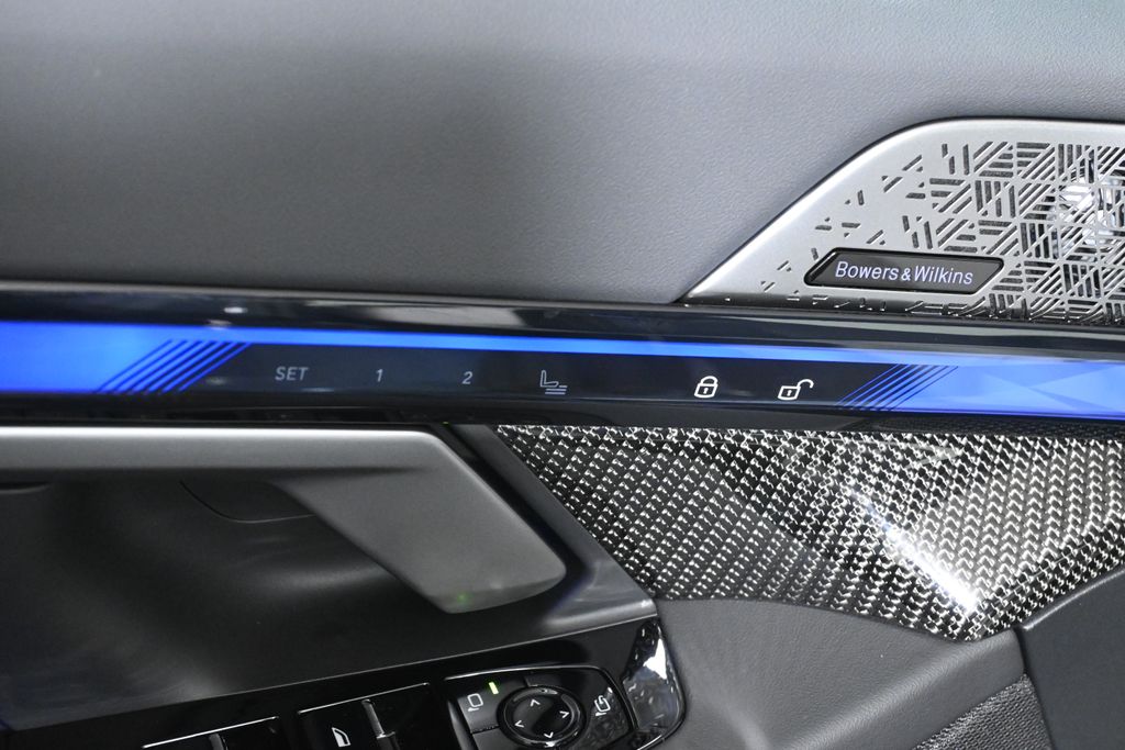 Thumbnail: 2026 BMW M5 - 29