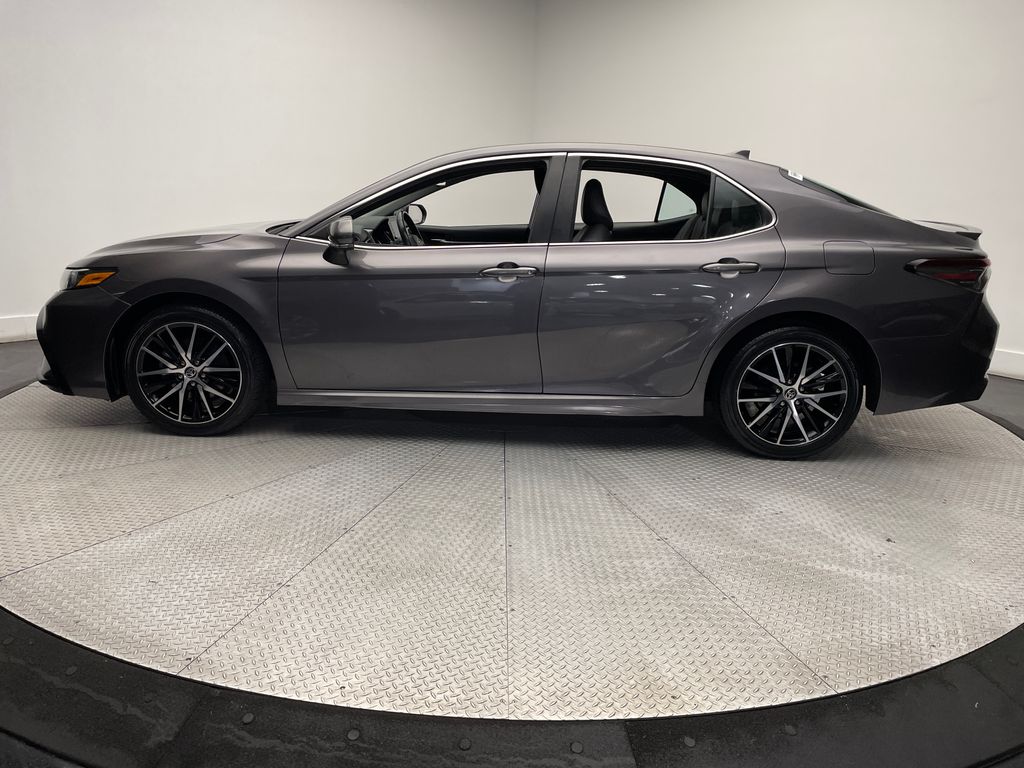 2023 Toyota Camry SE 8