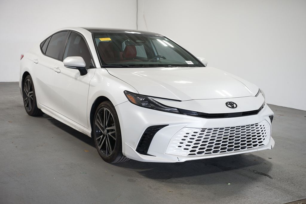 Thumbnail: 2025 Toyota Camry - 3