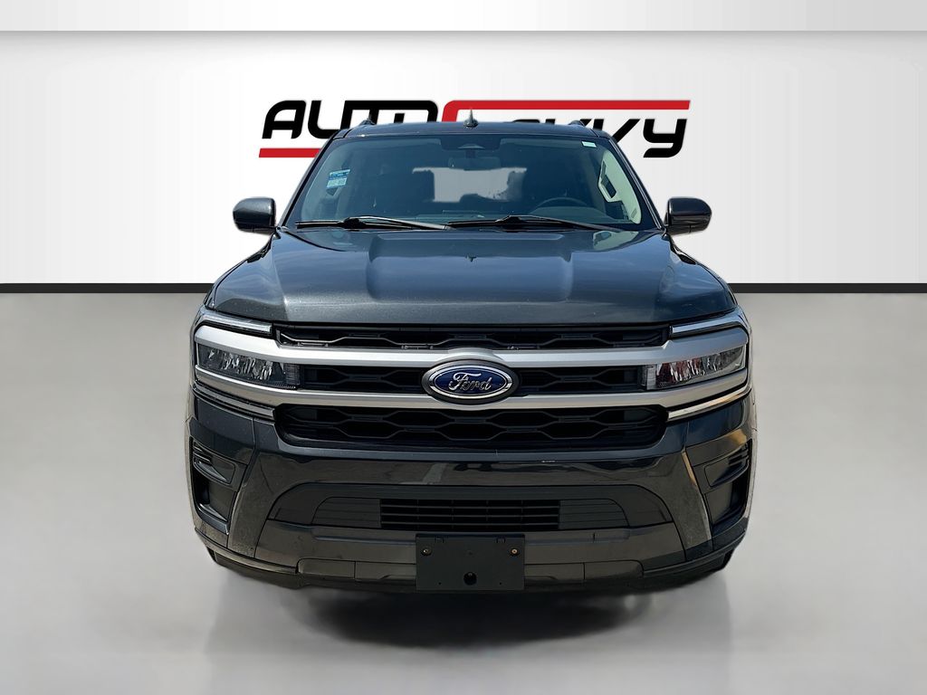 Used 2023 Black Ford XLT image 2
