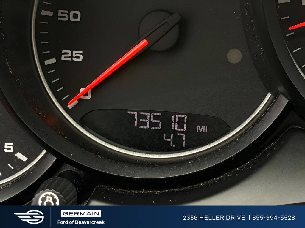 Used 2017 White Porsche Base image 13