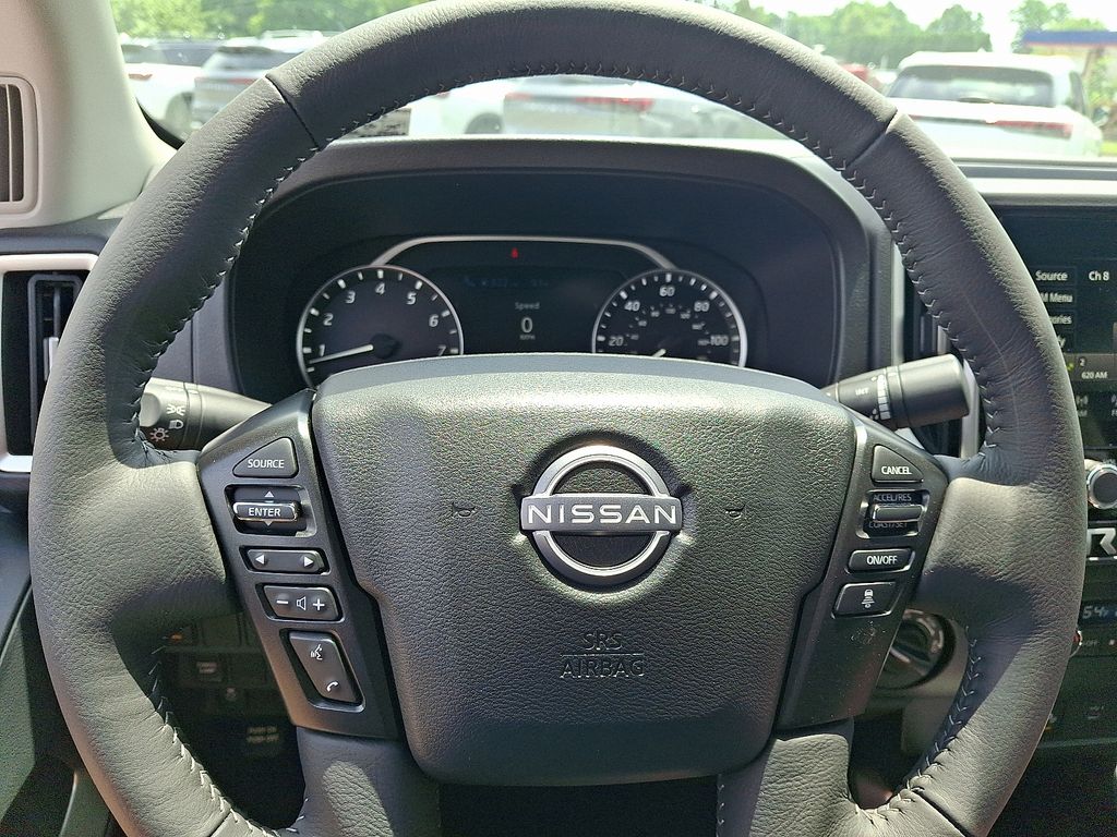 2026 Nissan Frontier — photo 13