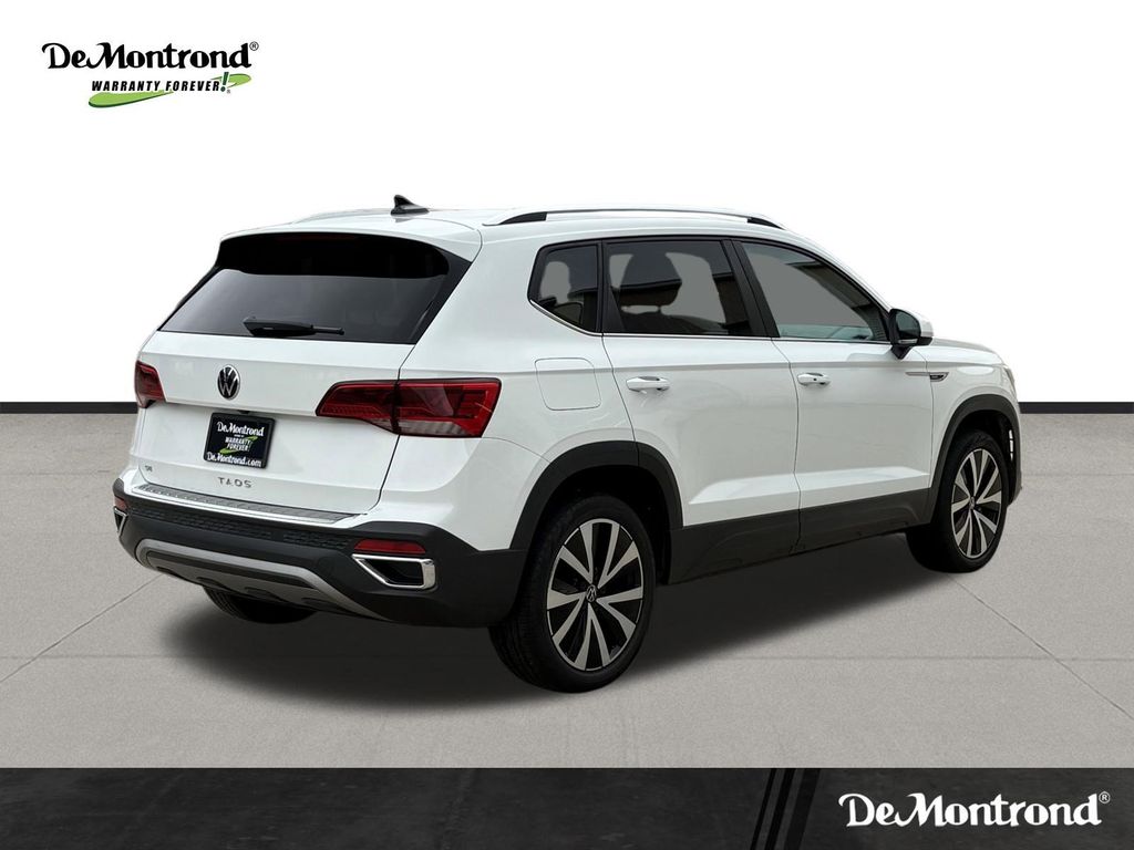 2022 Volkswagen Taos 1.5T SE White at DeMontrond Auto Country