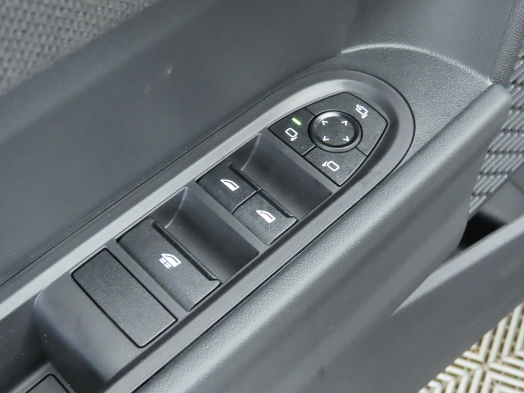 Thumbnail: 2026 MINI Cooper - 32