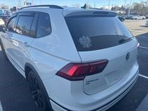 Thumbnail: 2021 Volkswagen Tiguan - 2