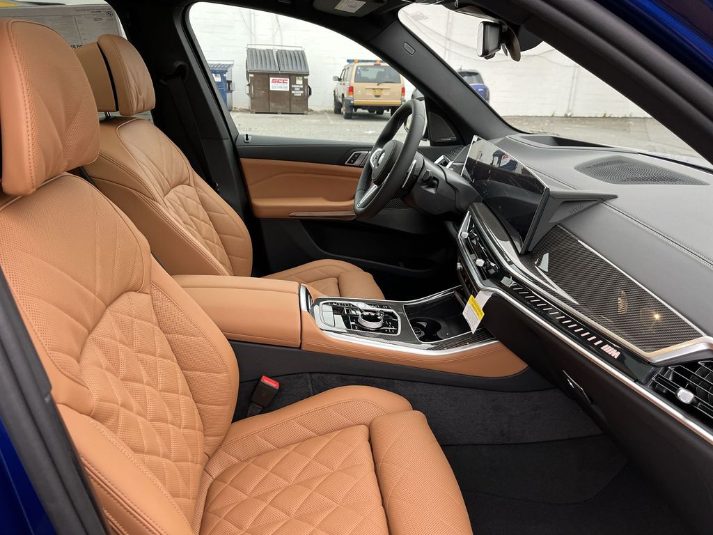 Thumbnail: 2026 BMW X5 - 25