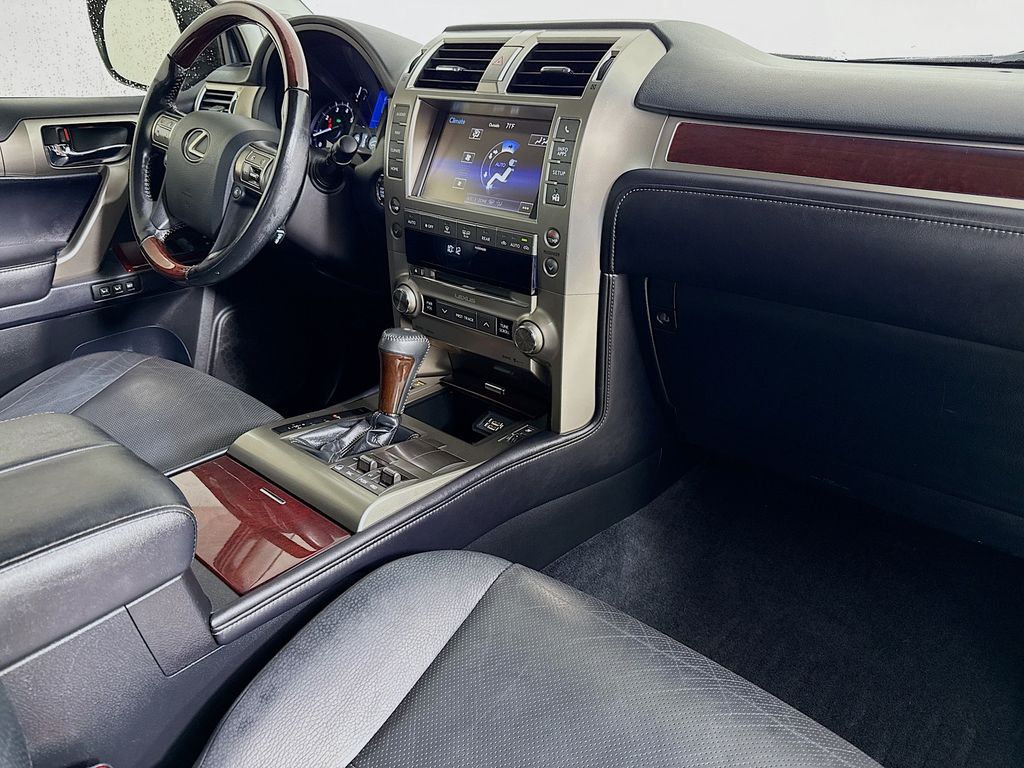 2018 Lexus GX 460 30