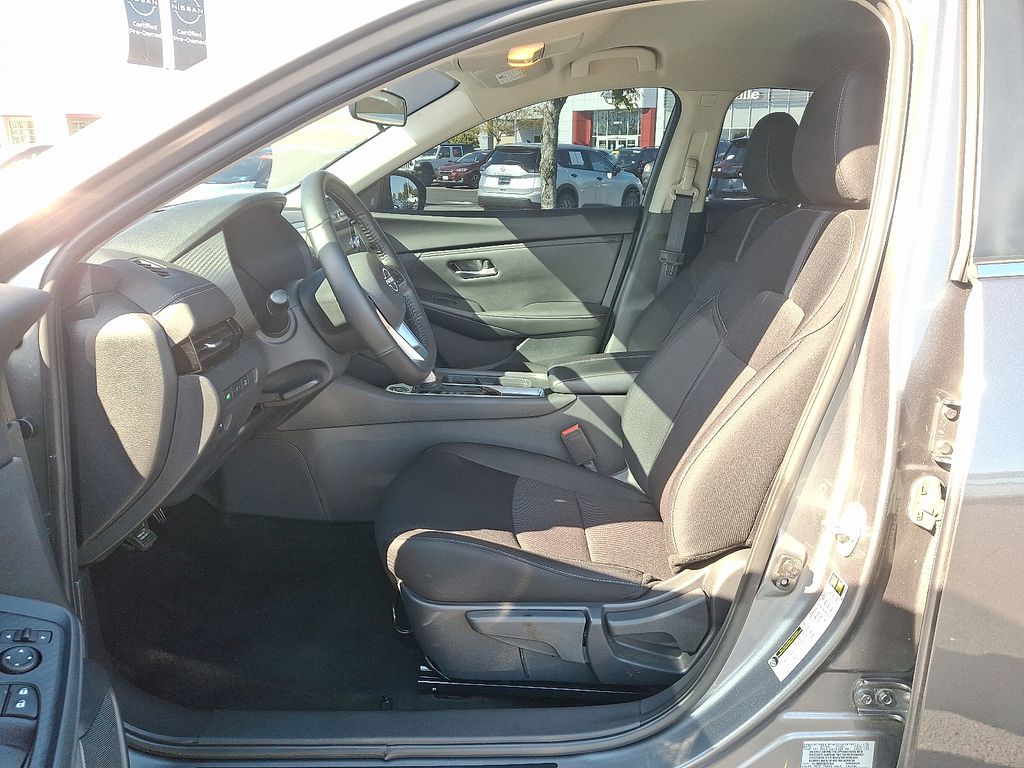 Thumbnail: 2024 Nissan Sentra - 14