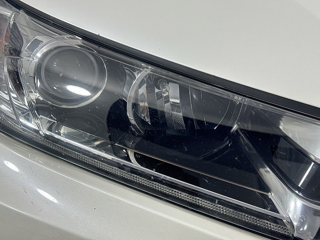 Used Car 2018 Toyota Highlander Hybrid  Limited For Sale Under $25,000 In Austin, Texas