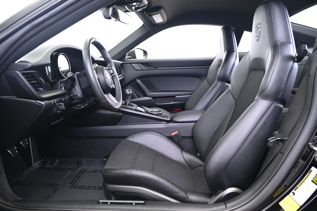 Thumbnail: 2022 Porsche 911 - 24
