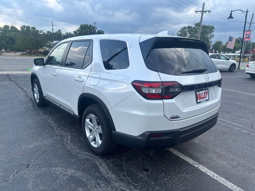 Certified Used 2023  Honda LX image 6