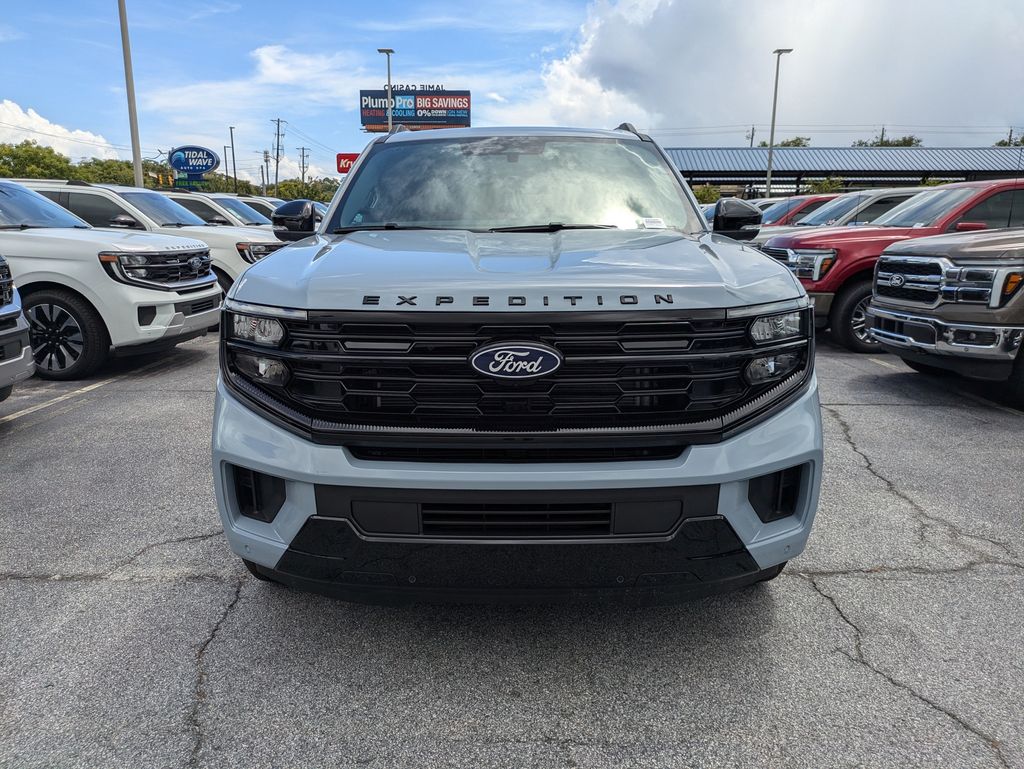 2027 Ford Expedition Platinum