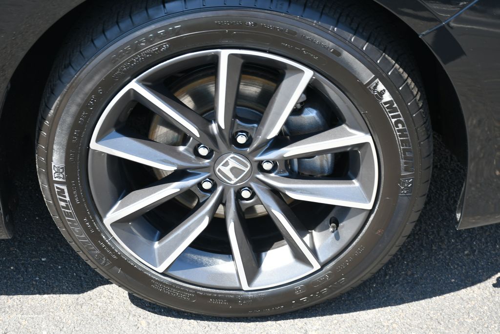 Thumbnail: 2021 Honda Accord - 17
