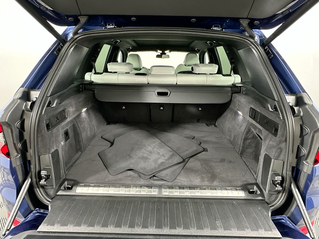 Thumbnail: 2023 BMW X5 - 27